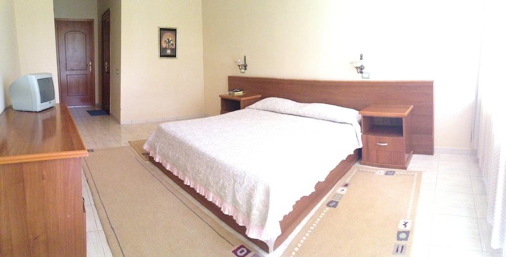 Akropoli Hotel Kryemëdhej Стая снимка